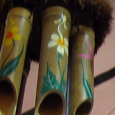 Music of the wind from bamboo with the image of flowers.