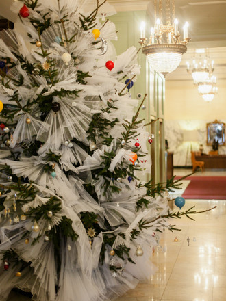 Wie man einen Weihnachtsbaum 2015 schmückt