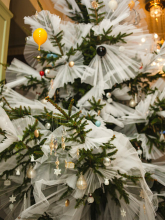 Wie man einen Weihnachtsbaum 2015 schmückt