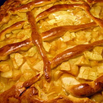 Листковий пиріг з яблуками