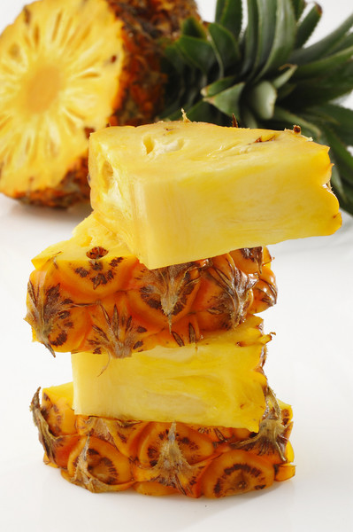 Recipes with pineapples photo