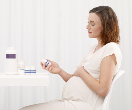 hvordan man drikker folsyre under graviditet
