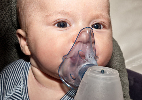 Inhalation bei Säuglingen