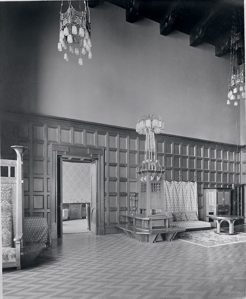 Hall i palæet A.I. Derozhinskaya i Kropotkinsky lane. Arkitekt F.O. Shekhtel. Begyndelsen af ​​det XX århundrede.