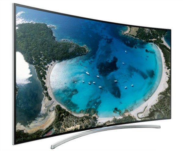 Samsung kavisli bir ekran ile bir TV yayınladı