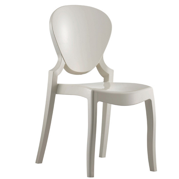 כיסא המלכה. יצרן: Pedrali. עיצוב: מרקו Pocci (מרקו Pocci), קלאודיו Dondoli. חומר: פוליקרבונט.