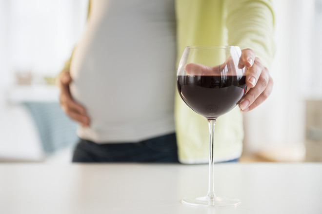 האם ניתן לקבל יין ובירה במהלך ההריון?