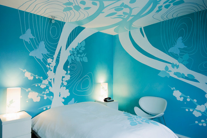 Idea 7: wall-to-ceiling murals