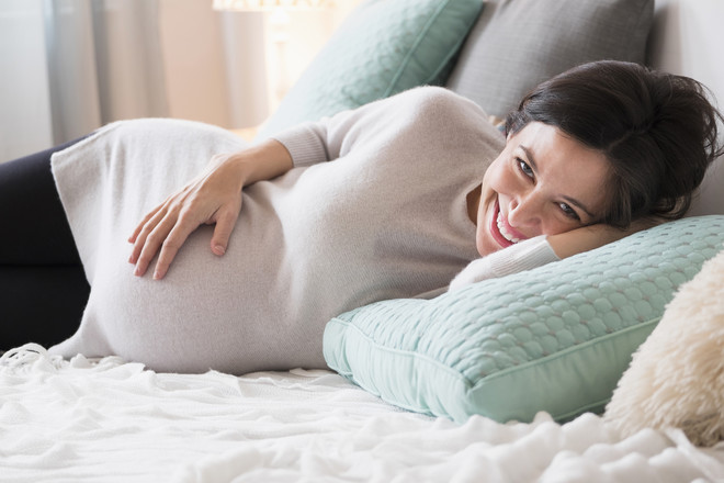 Чого чекати від вагітності і пологів у різному віці