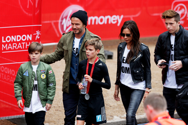 David og Victoria Beckham med børn
