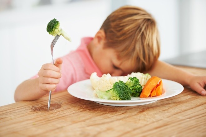 Wie man einem Kind beibringt, Gemüse zu essen