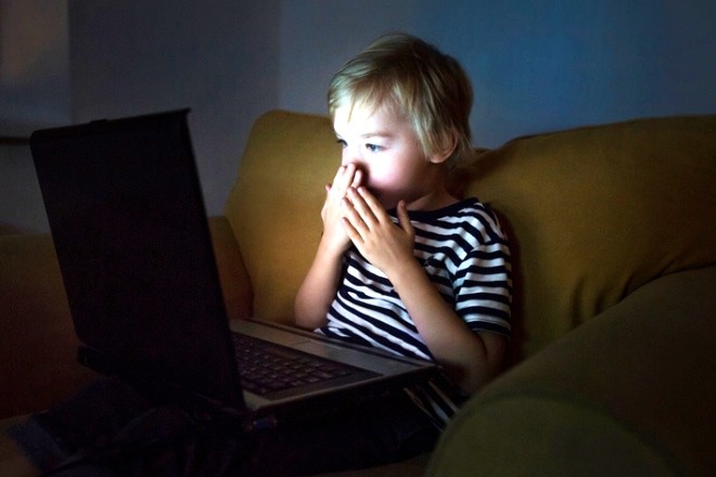Children under the age of 14 want to ban social networks