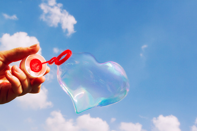 How to make homemade soap bubbles