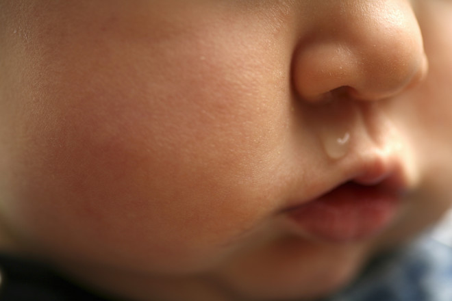Can there be a runny nose with a teething?