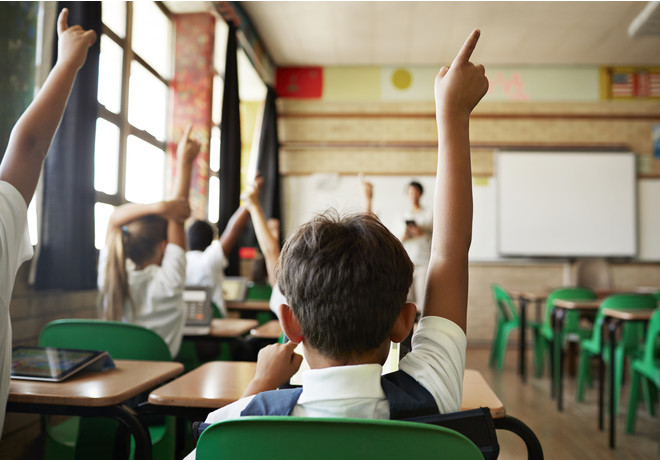 Was ist der Unterschied zwischen einem Gymnasium und einer Schule?