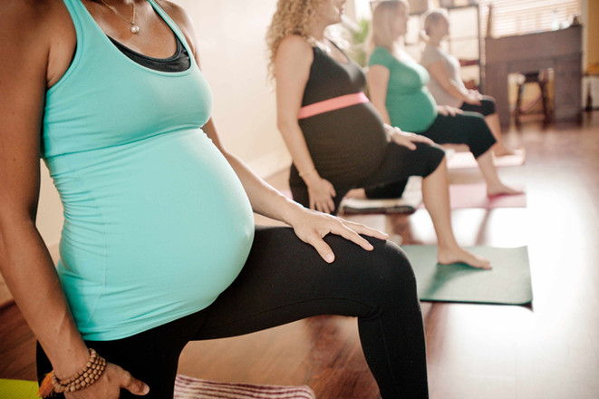 Volgograd, graviditet, fødsel, sundhed, tegning, yoga, yoga til gravide