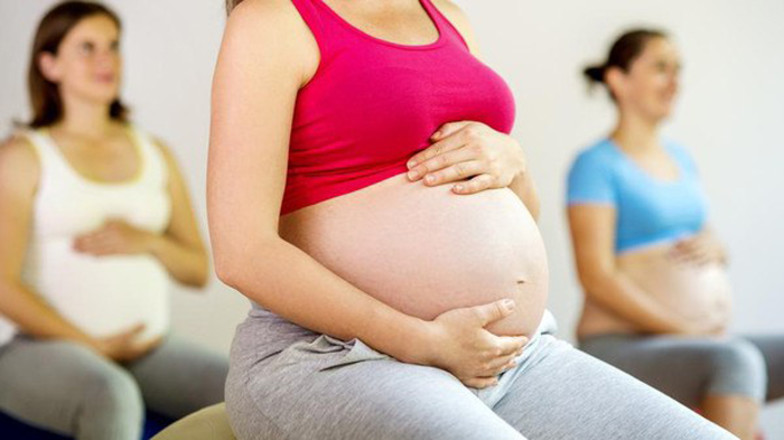 Volgograd, graviditet, fødsel, sundhed, tegning, yoga, yoga til gravide