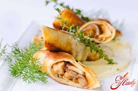 pancakes with chicken and mushrooms