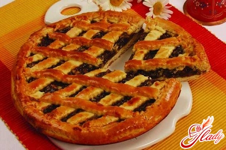 fast pie with apple jam