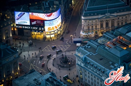 Piccadilly Circus