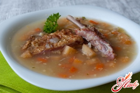 гороховий суп зі свининою