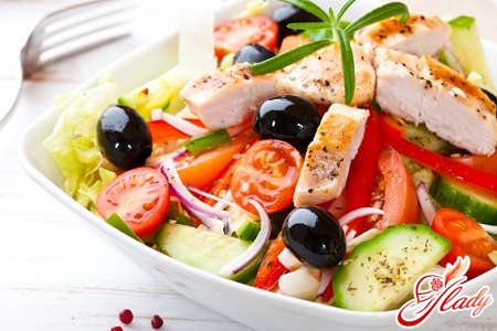 Greek salad with cheese