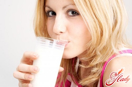 kefir for this diet is better to drink fresh in the morning