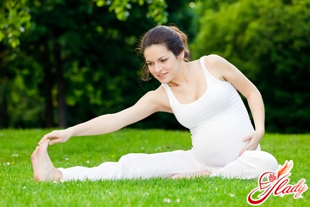 تجنب علامات التمدد أثناء الحمل