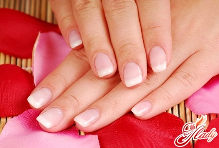 how to grow nails to yourself