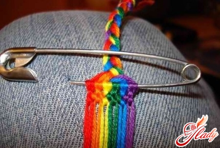 плетіння фенечки