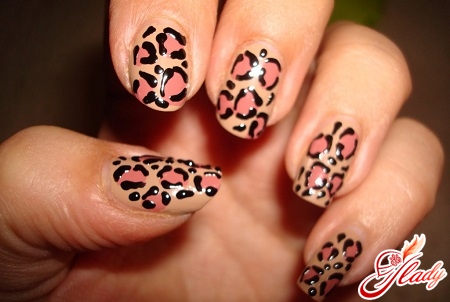 leopard manicure at home