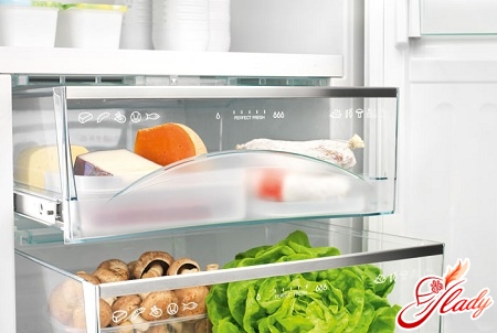how to remove odor from the refrigerator