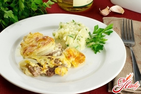 potato casserole with mushrooms and cheese