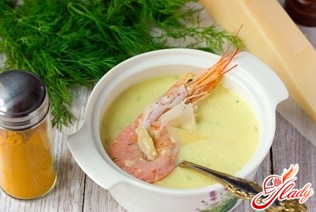 cream soup with shrimps