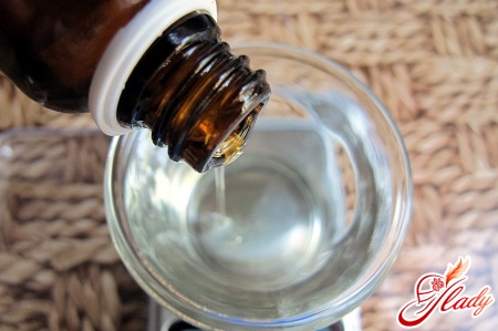 almond oil for eyelashes
