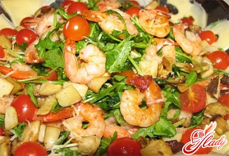 vegetable salad with shrimps
