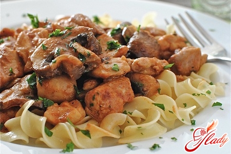 pasta with chicken and mushrooms