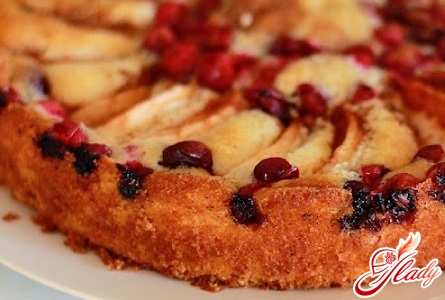 delicious pie with cranberries and apples