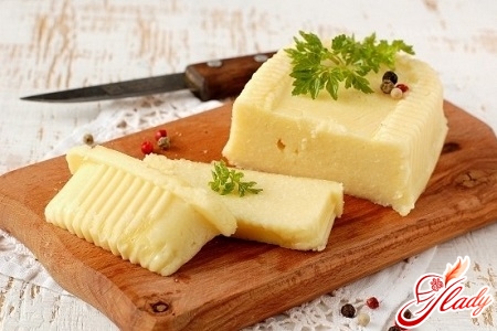 jalostettua juustoa lisäaineilla