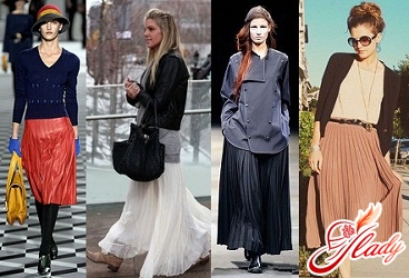 with what to wear a pleated skirt