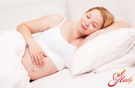 stillinger til at sove gravid