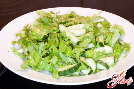 salad with cucumbers