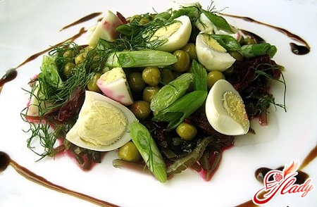 salad with sea kale and squid