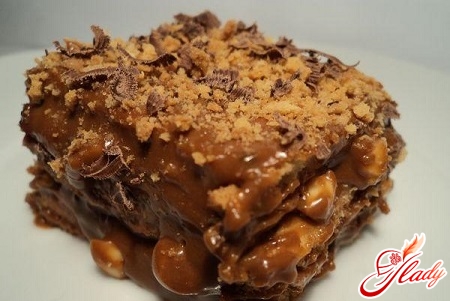 cake with nuts and condensed milk