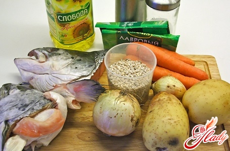 інгредієнти для юшки з лосося