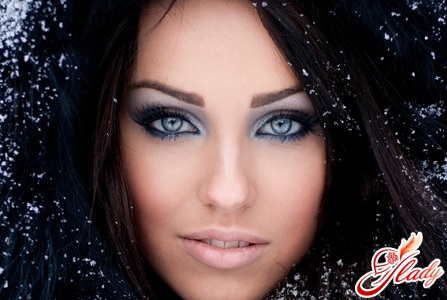 beautiful makeup for blue eyes