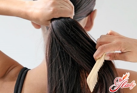 strengthening hair with vitamins