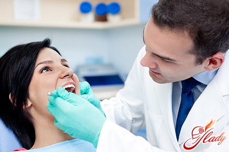 أمراض الأسنان من تجويف الفم